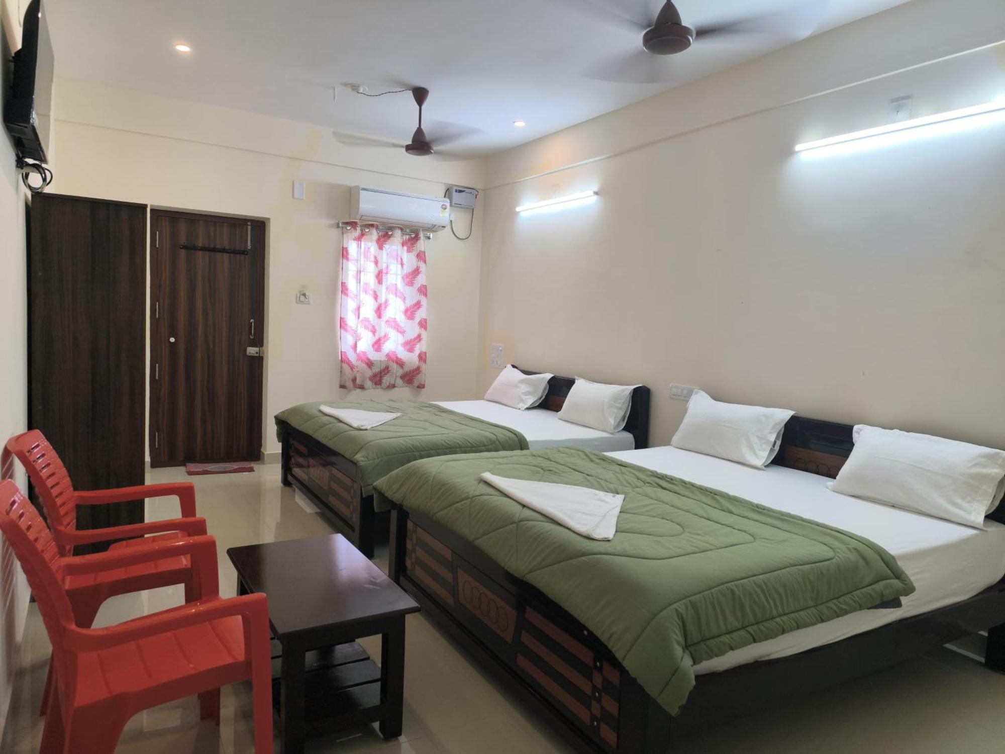 Hotel Vishnu Grand ตีรูปาติ ภายนอก รูปภาพ